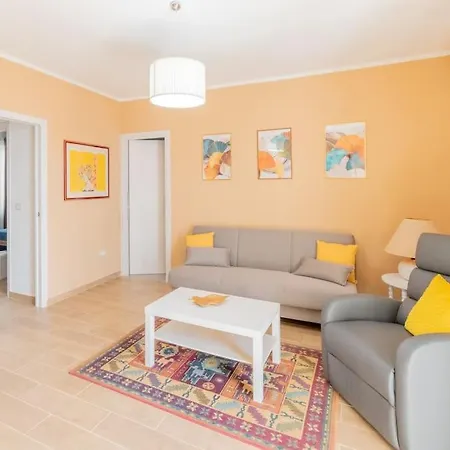 La Dolce Apartment *