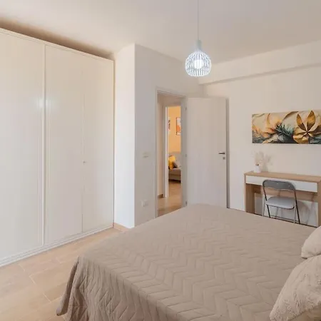 La Dolce Apartment Mandra Capreria